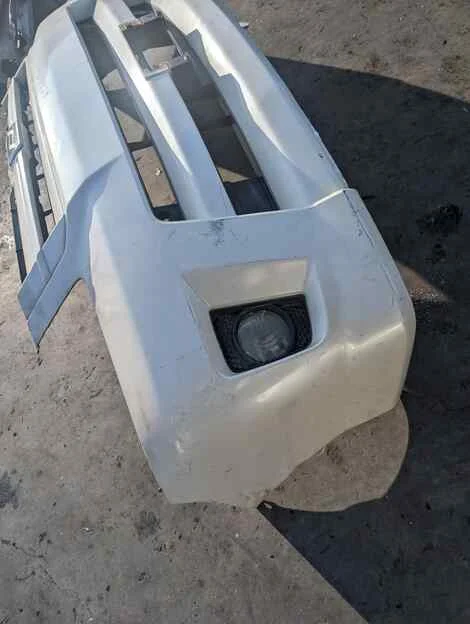 Бампер Toyota Noah AZR60G 1AZ-FSE Перед. - миниатюра 2