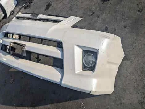 Бампер Toyota Noah AZR60G 1AZ-FSE Перед. - миниатюра 3