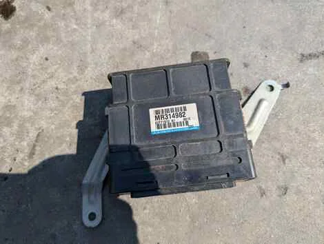 Блок efi Mitsubishi Pajero Mini H58A 4A30 - изображение 1