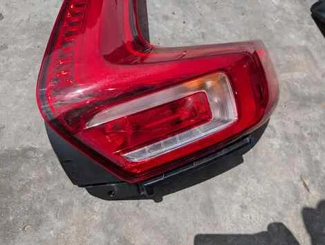 Стоп Volvo Xc40 B4204T47 Прав. Задн. - миниатюра 2