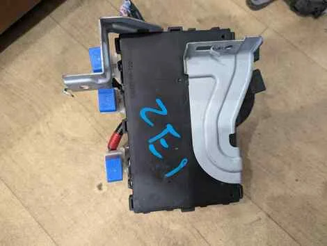 Электронный блок Nissan Leaf ZE1 EM57 - миниатюра 3
