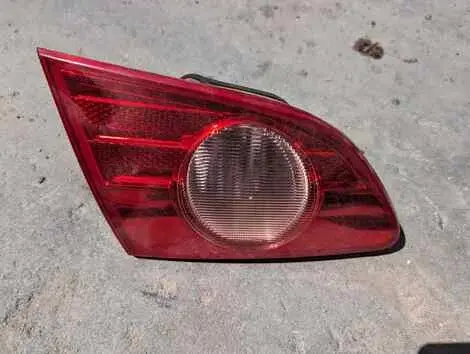 Стоп-вставка Nissan Bluebird Sylphy KG11 MR20DE Лев. Задн.