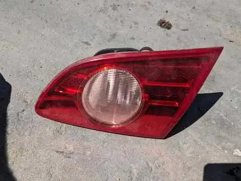 Стоп-вставка Nissan Bluebird Sylphy KG11 MR20DE Прав. Задн.