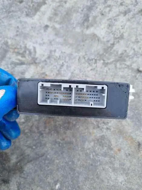Блок управления акпп Toyota Tank M910A 1KR-FE - миниатюра 2