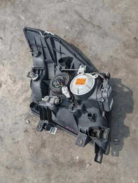 Фара Nissan Elgrand APE50 VQ35DE Прав. Перед. - миниатюра 5