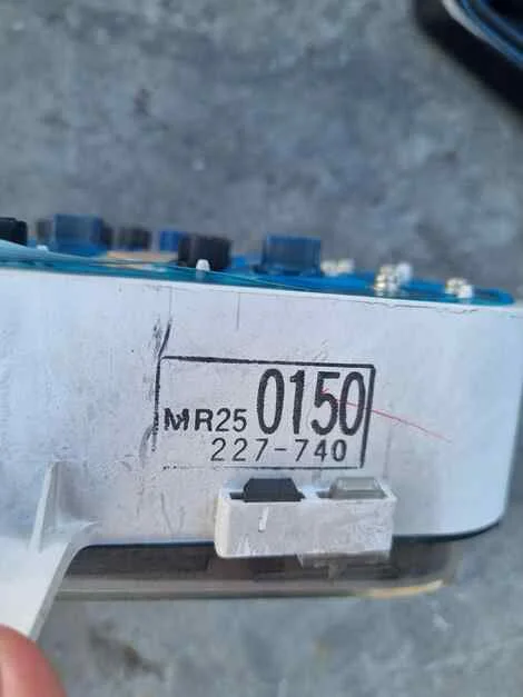 Спидометр Mitsubishi Mirage CJ2A 4G15 - миниатюра 2