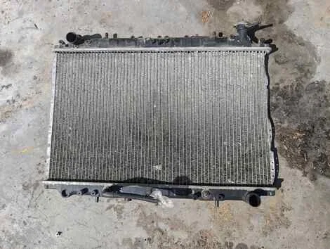 Радиатор охлаждения Nissan Largo NCW30 KA24DE - миниатюра 2