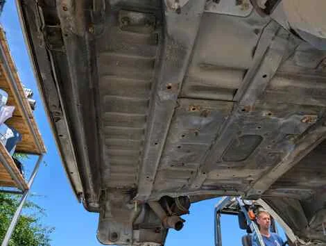 Кузов Mitsubishi Pajero V44W 4D56 - миниатюра 10