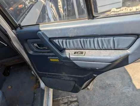 Кузов Mitsubishi Pajero V44W 4D56 - миниатюра 18