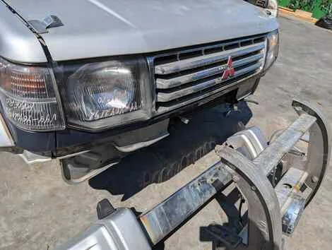 Кузов Mitsubishi Pajero V44W 4D56 - миниатюра 2