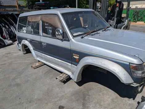 Кузов Mitsubishi Pajero V44W 4D56 - миниатюра 3