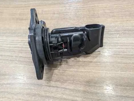 Датчик расхода воздуха Volvo Xc40 B4204T47 - миниатюра 2