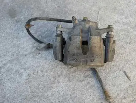 Суппорт Toyota Vanguard ACA38W 2AZ-FE Прав. Перед.