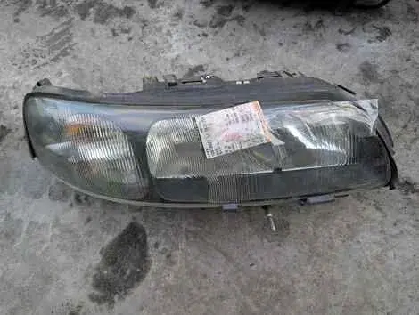 Фара Volvo V70 SW65 B5244S2 Прав. Перед.