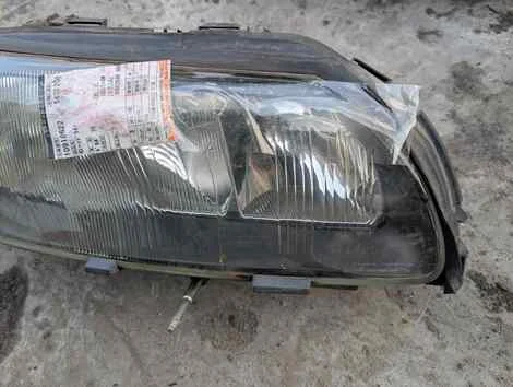 Фара Volvo V70 SW65 B5244S2 Прав. Перед. - миниатюра 3