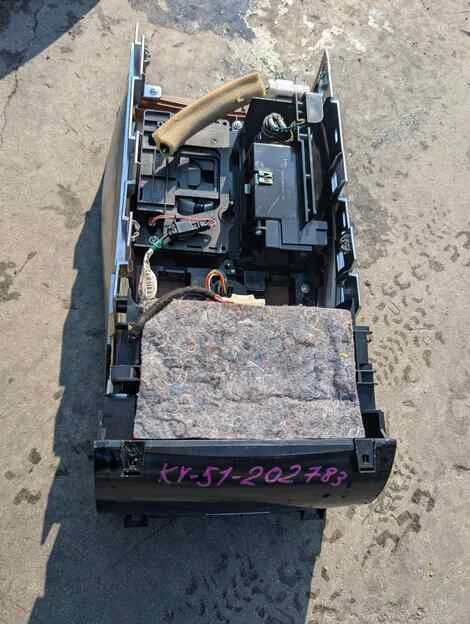 Консоль кпп Nissan Fuga KY51 VQ37VHR - миниатюра 2