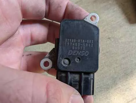 Датчик расхода воздуха Honda Stepwgn RG1 K20A - миниатюра 2