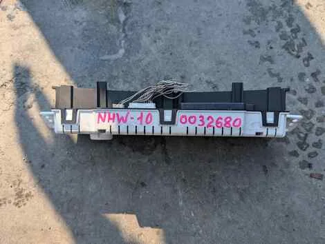 Спидометр Toyota Prius NHW10 1NZ-FXE - миниатюра 2