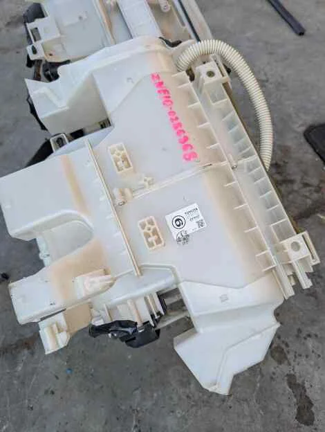 Печка Toyota Wish ZNE10G 1ZZ-FE - миниатюра 3