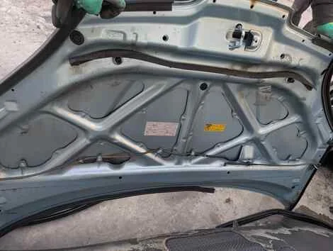 Капот Toyota Prius NHW10 1NZ-FXE - миниатюра 4