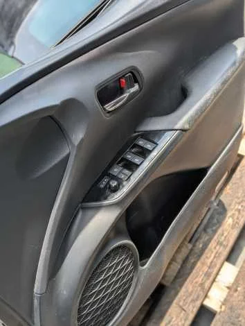 Дверь Toyota Prius ZVW50 2ZR-FXE Прав. Перед. - миниатюра 7