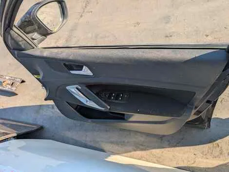 Дверь Peugeot 308 T91 EB2DTS Прав. Перед. - миниатюра 4