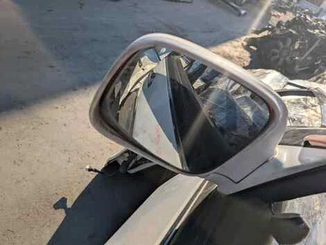 Зеркало Nissan Largo NW30 KA24DE Лев. Перед. - миниатюра 2