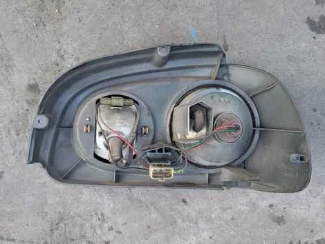 Стоп Subaru Vivio KK3 EN07 Лев. Задн. - миниатюра 3
