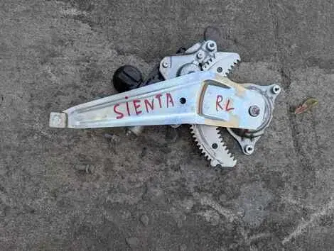 Стеклоподъемник Toyota Sienta NSP170G 2NR-FKE Лев. Задн.