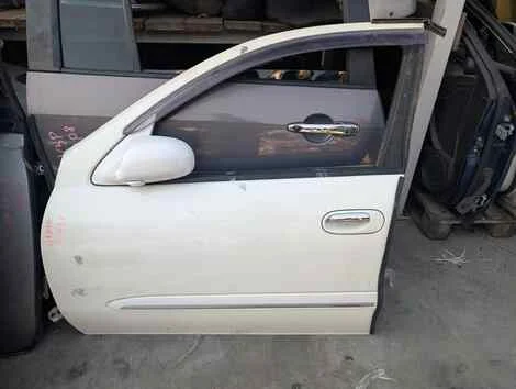 Дверь Nissan Bluebird Sylphy QNG10 QG18DE Лев. Перед. - изображение 1