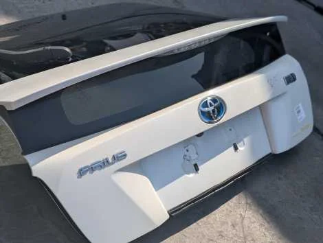 Дверь 5-я Toyota Prius ZVW50 2ZR-FXE - миниатюра 3