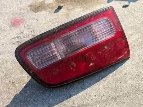 Стоп-вставка Nissan Liberty RM12 QR20DE Лев. Задн.