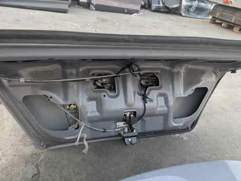 Крышка багажника Mitsubishi Mirage CK2A 4G15 Задн. - миниатюра 5