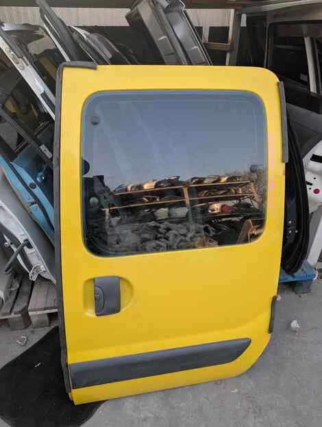 Дверь Renault Kangoo KC_ K4M 850 Лев. Задн. - изображение 1