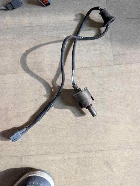Лямбда-зонд Toyota Wish ZGE25G 2ZR-FAE - изображение 1