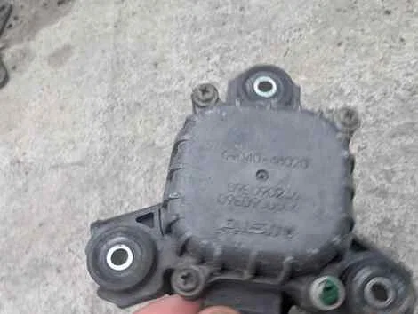 Помпа Toyota Prius ZVW30 2ZR-FXE - миниатюра 2