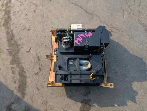 Консоль кпп Nissan Fuga PNY50 VQ35DE - миниатюра 2