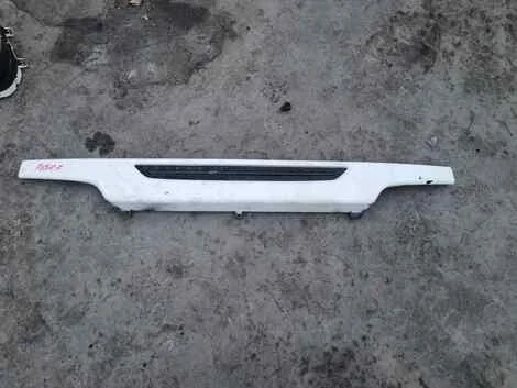 Решетка радиатора Nissan Atlas SP6F23 TD27 - изображение 1