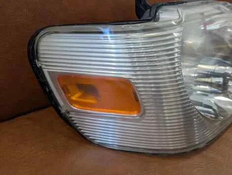 Фара Ford Explorer U251 Triton V8 Прав. Перед. - миниатюра 4