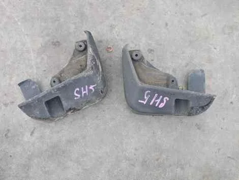 Брызговик Subaru Forester SH5 EJ205 Задн. - изображение 1