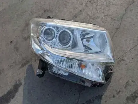 Фара Daihatsu Tanto LA600S KF Прав. Перед.