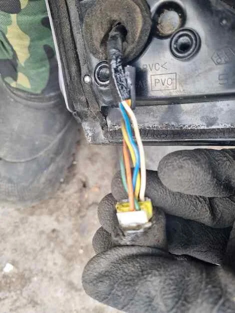 Зеркало Mitsubishi Lancer Cedia CS2A 4G15 Лев. Перед. - миниатюра 3