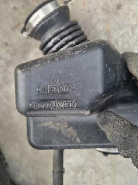 Патрубок воздухозаборника Nissan Teana TNJ31 QR25DE - миниатюра 2