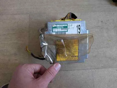 Блок srs Toyota Probox NCP51V 1NZ-FE - изображение 1