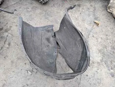 Подкрылок Volvo V60 FB420 B4204T11 Прав. Перед. - изображение 1
