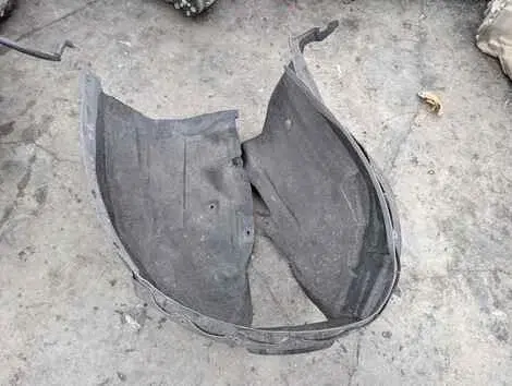 Подкрылок Volvo V60 FB420 B4204T11 Прав. Перед.