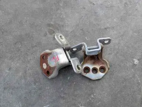 Петли на дверь Mazda MPV LW3W L3 Лев. Перед.