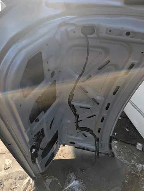 Крышка багажника Mitsubishi Diamante F31A 6G73 - миниатюра 8