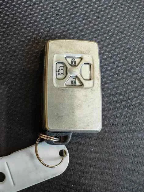 Ключ зажигания Toyota Estima ACR50W 2AZ-FE - изображение 1