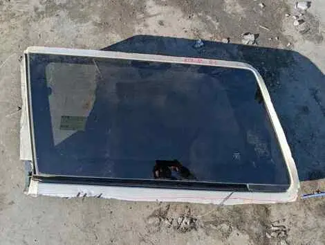 Стекло собачника Toyota Alphard ATH10W 2AZ-FXE Лев. Задн.